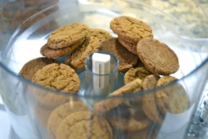 gingersnaps in cuisinart